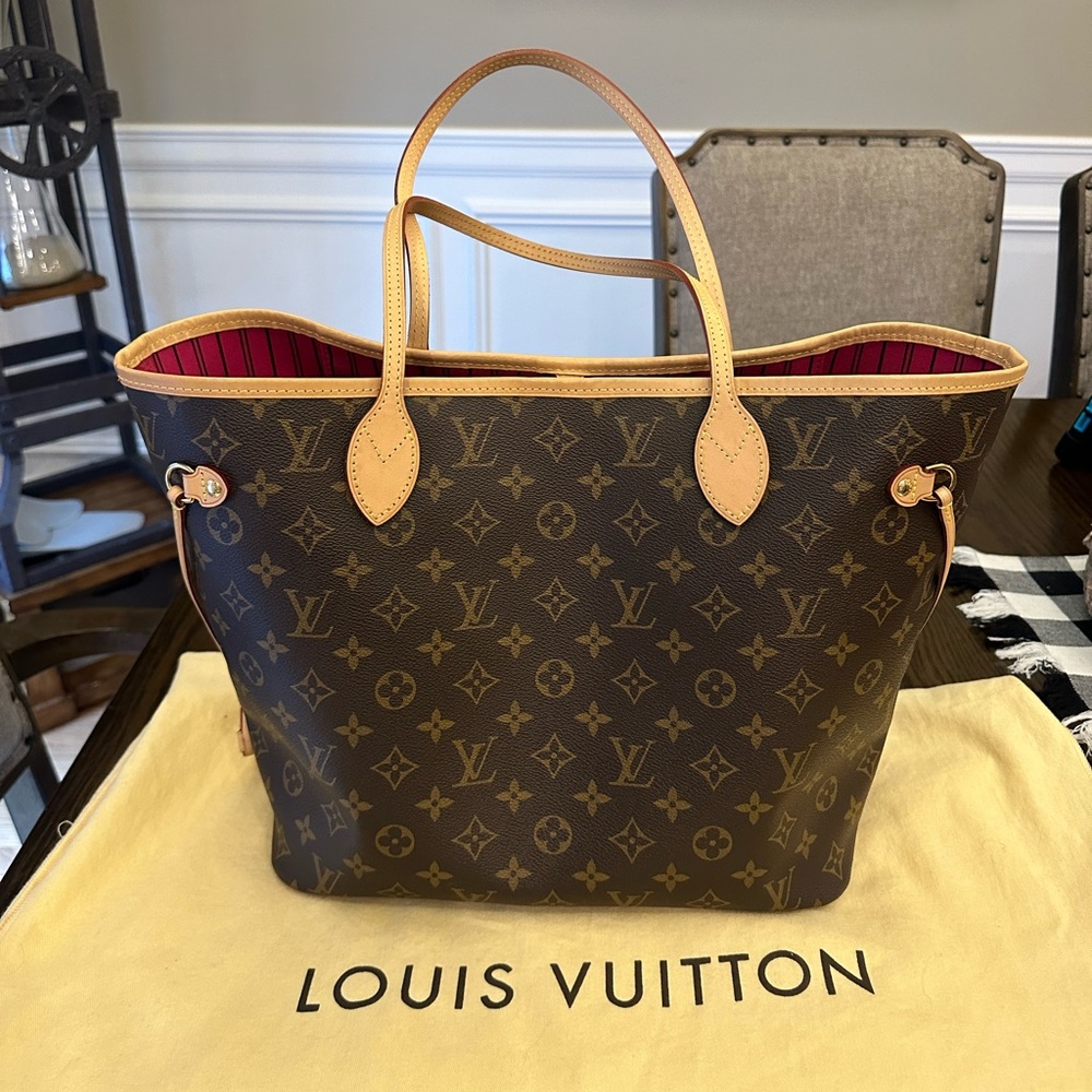 Louis Vuitton Neverfull MM
